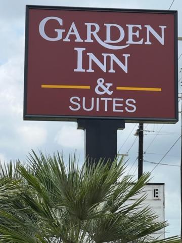 Garden Inn & Suites Hebbronville Exterior photo
