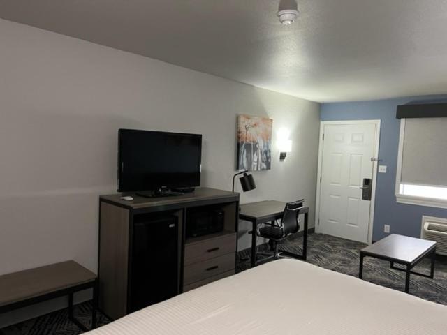 Garden Inn & Suites Hebbronville Exterior photo